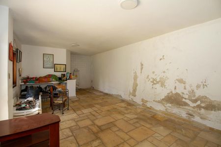 Casa à venda com 217m², 3 quartos e 3 vagasEdícula