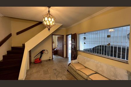 Casa à venda com 3 quartos, 217m² em Jardim Paulista, São Paulo