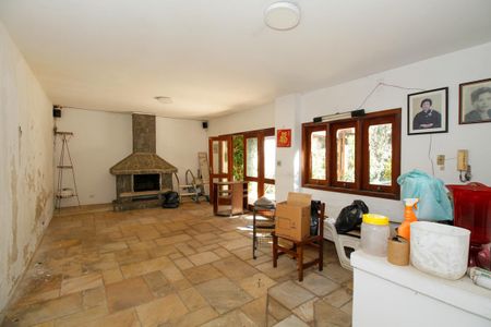 Casa à venda com 217m², 3 quartos e 3 vagasEdícula