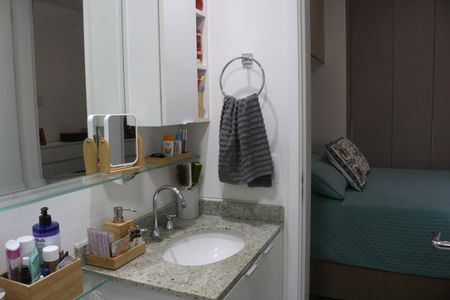 Apartamento à venda com 70m², 2 quartos e 1 vagaBanheiro 1