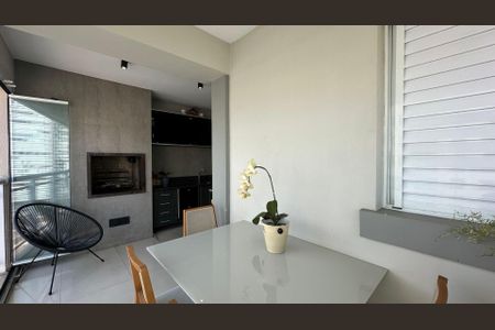 Apartamento à venda com 2 quartos, 69m² em Vila Olímpia, São Paulo