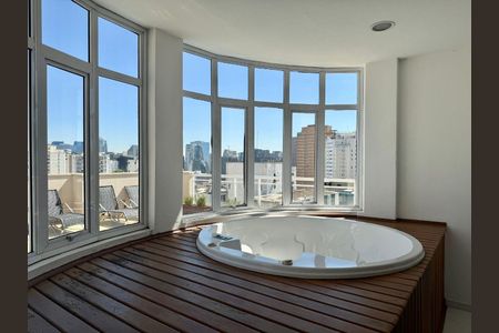 Apartamento à venda com 2 quartos, 69m² em Vila Olímpia, São Paulo