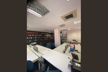 Casa à venda com 211m², 3 quartos e 3 vagasFoto 05