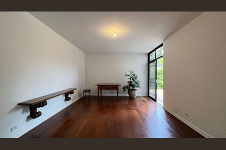 Casa à venda com 5 quartos, 620m² em Jardim Paulista, São Paulo