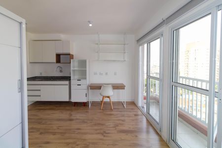 Quarto de kitnet/studio para alugar com 1 quarto, 27m² em Quinta da Paineira, São Paulo