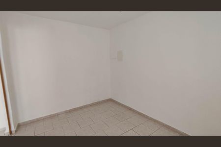 Quarto de casa para alugar com 1 quarto, 50m² em Cidade Kemel, Poá