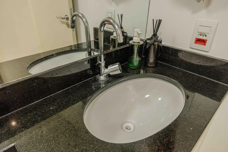 Apartamento à venda com 62m², 2 quartos e 1 vagaBanheiro Social