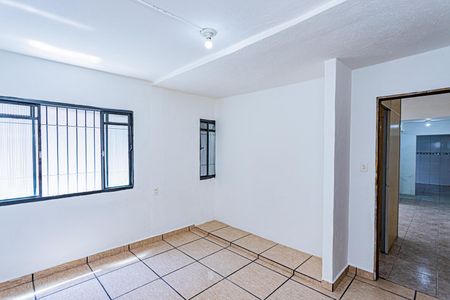Casa para alugar com 2 quartos, 100m² em Vila Iorio, São Paulo