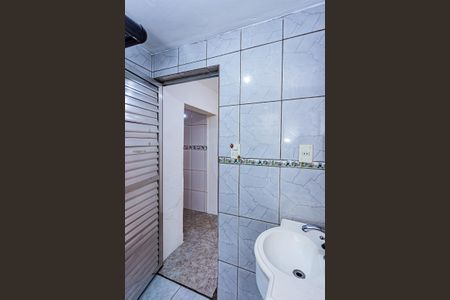 Casa para alugar com 100m², 2 quartos e sem vaga Casa para alugar com 100m², 2 quartos e sem vagaBanheiro