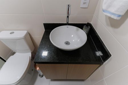 Apartamento à venda com 50m², 2 quartos e 1 vaga Apartamento à venda com 50m², 2 quartos e 1 vagaBanheiro social