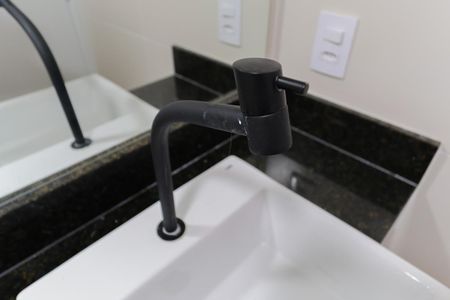 Apartamento à venda com 50m², 2 quartos e 1 vaga Apartamento à venda com 50m², 2 quartos e 1 vagaBanheiro da suíte