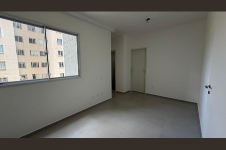 Sala de apartamento para alugar com 2 quartos, 47m² em Palmeiras, Belo Horizonte