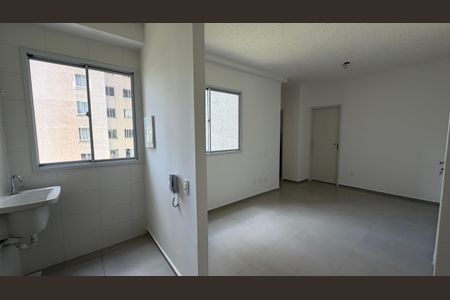 Apartamento para alugar com 47m², 2 quartos e 1 vaga Apartamento para alugar com 47m², 2 quartos e 1 vagaÁrea de serviço