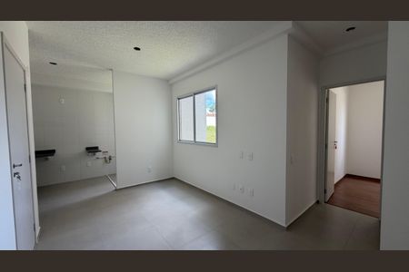 Sala de apartamento para alugar com 2 quartos, 47m² em Palmeiras, Belo Horizonte