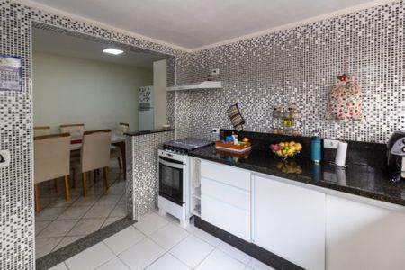 Casa à venda com 240m², 4 quartos e 3 vagasCozinha