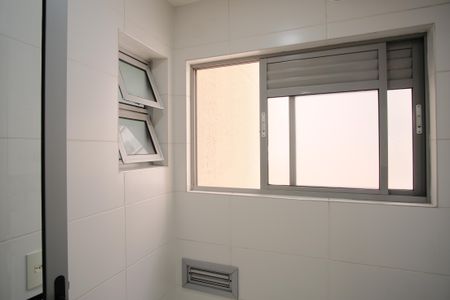 Apartamento à venda com 61m², 3 quartos e 1 vagaÁrea de Serviço