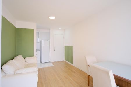 Sala de apartamento à venda com 3 quartos, 61m² em Parque São Jorge, São Paulo