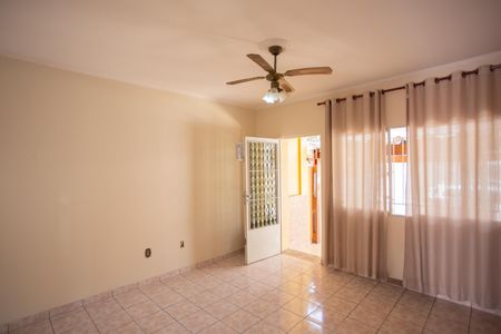 SALA de casa para alugar com 3 quartos, 90m² em Vila Santa Maria, São Paulo