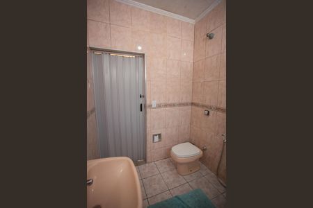 Casa para alugar com 90m², 3 quartos e 1 vagaBANHEIRO