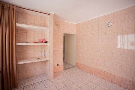 Casa para alugar com 90m², 3 quartos e 1 vagaCOZINHA