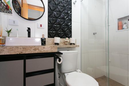 Apartamento à venda com 65m², 2 quartos e 1 vaga Apartamento à venda com 65m², 2 quartos e 1 vagaBanheiro