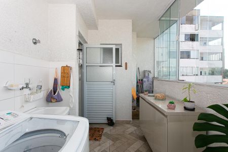Apartamento à venda com 65m², 2 quartos e 1 vaga Apartamento à venda com 65m², 2 quartos e 1 vagaÁrea de Serviço