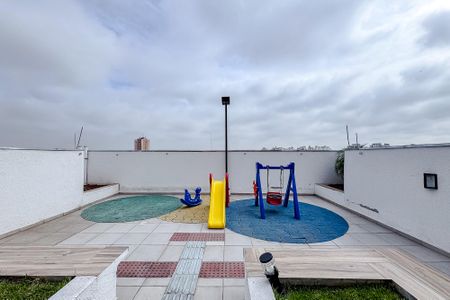 Apartamento à venda com 42m², 2 quartos e 1 vaga Apartamento à venda com 42m², 2 quartos e 1 vagaÁrea comum - Playground