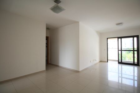 Apartamento para alugar com 110m², 3 quartos e 2 vagasSala