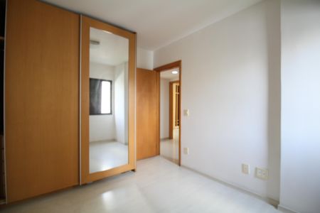 Apartamento para alugar com 110m², 3 quartos e 2 vagasQuarto 2