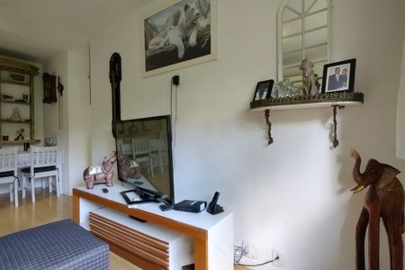 Apartamento à venda com 75m², 3 quartos e 1 vaga Apartamento à venda com 75m², 3 quartos e 1 vagaSala