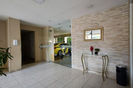 Apartamento à venda com 75m², 3 quartos e 1 vaga Apartamento à venda com 75m², 3 quartos e 1 vagaHall de entrada