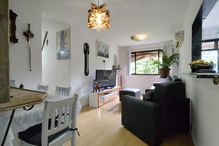 Apartamento à venda com 75m², 3 quartos e 1 vaga Apartamento à venda com 75m², 3 quartos e 1 vagaSala