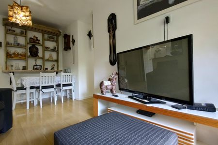 Apartamento à venda com 75m², 3 quartos e 1 vaga Apartamento à venda com 75m², 3 quartos e 1 vagaSala