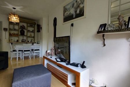 Apartamento à venda com 75m², 3 quartos e 1 vaga Apartamento à venda com 75m², 3 quartos e 1 vagaSala