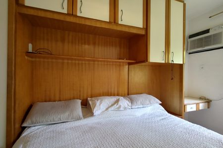 Apartamento à venda com 75m², 3 quartos e 1 vaga Apartamento à venda com 75m², 3 quartos e 1 vagaSuíte