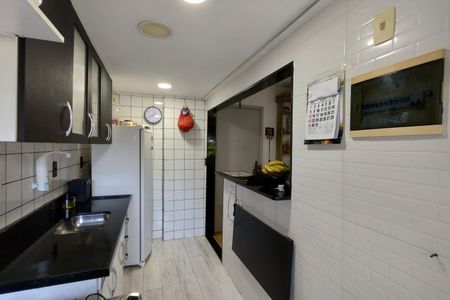Apartamento à venda com 75m², 3 quartos e 1 vaga Apartamento à venda com 75m², 3 quartos e 1 vagaCozinha - Armários