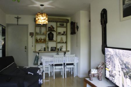 Sala de apartamento para alugar com 3 quartos, 75m² em Taquara, Rio de Janeiro