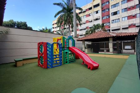 Apartamento à venda com 75m², 3 quartos e 1 vaga Apartamento à venda com 75m², 3 quartos e 1 vagaÁrea comum - Playground