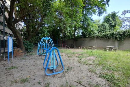 Apartamento à venda com 75m², 3 quartos e 1 vaga Apartamento à venda com 75m², 3 quartos e 1 vagaÁrea comum - Academia