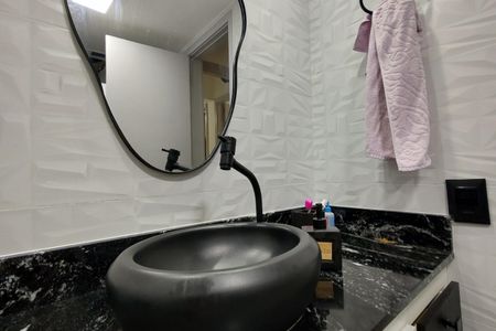 Apartamento à venda com 75m², 3 quartos e 1 vaga Apartamento à venda com 75m², 3 quartos e 1 vagaBanheiro da Suíte