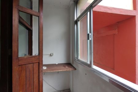 Apartamento para alugar com 77m², 3 quartos e 1 vaga Apartamento para alugar com 77m², 3 quartos e 1 vagaVaranda