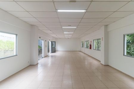 Apartamento para alugar com 48m², 2 quartos e 1 vaga Apartamento para alugar com 48m², 2 quartos e 1 vagaÁrea comum - Salão de festas