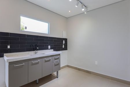 Cozinha de kitnet/studio para alugar com 1 quarto, 33m² em Parque Albina, Taboão da Serra
