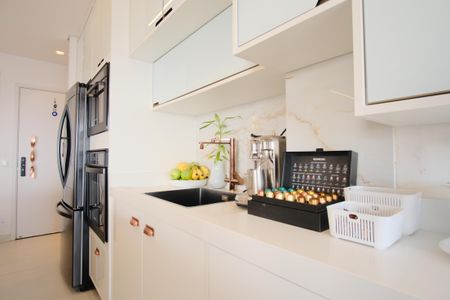 Apartamento à venda com 78m², 2 quartos e 2 vagasCozinha e Área de Serviço