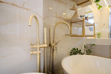 Apartamento à venda com 78m², 2 quartos e 2 vagasBanheiro da Suíte