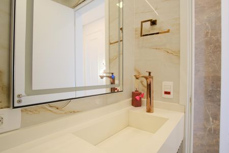 Apartamento à venda com 78m², 2 quartos e 2 vagasBanheiro Social