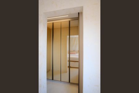 Apartamento à venda com 78m², 2 quartos e 2 vagasCloset da Suíte