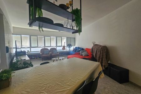 Sala de apartamento para alugar com 2 quartos, 74m² em Jardim Las Palmas, Guarujá