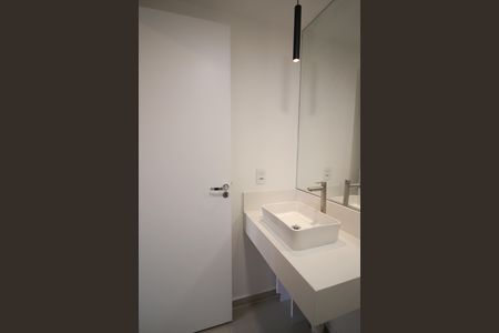 Apartamento para alugar com 25m², 1 quarto e sem vaga Apartamento para alugar com 25m², 1 quarto e sem vagaBanheiro social