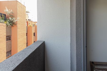 Studio para alugar com 25m², 1 quarto e sem vaga Studio para alugar com 25m², 1 quarto e sem vagaSacada